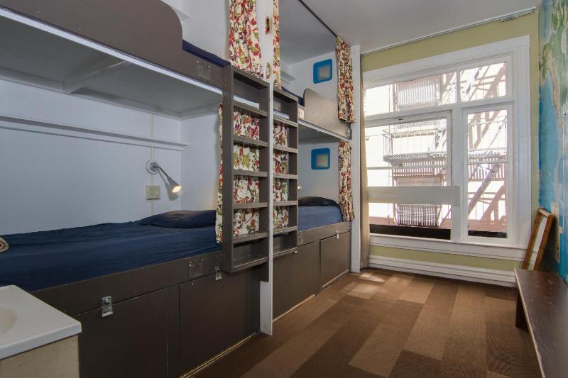 Adelaide Hostel - image 6