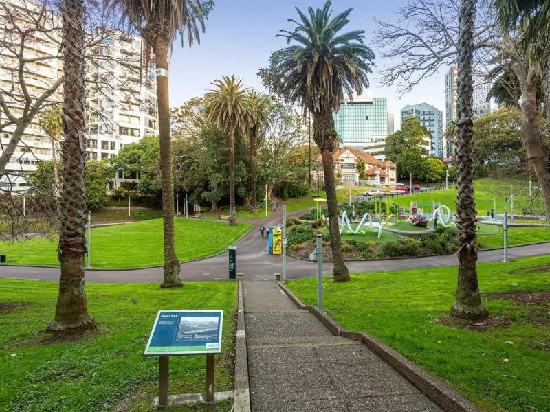 Condo in Queen St CBD w Pool and Gym Zodiak Stays - image 6