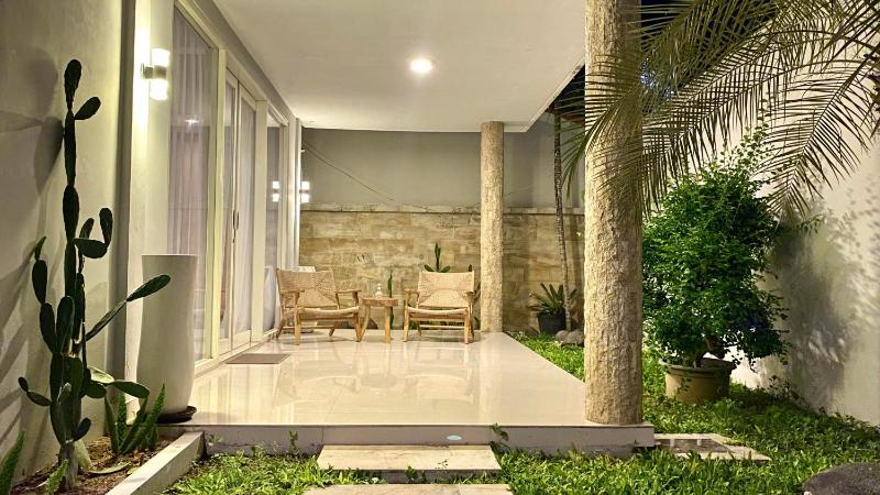 Mila's Villa - image 23
