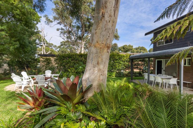 Coastal Oasis - Pet Friendly - 6 Mins Walk to Beach - image 21