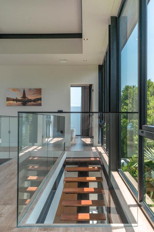 Villa Maverick - Brand New Classy 4BR Villa in Canggu - image 6