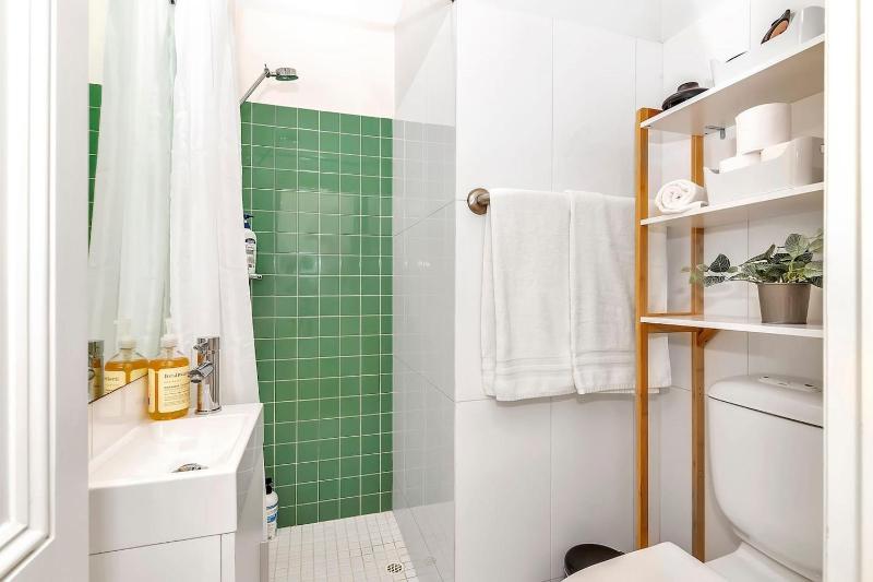 'The Cosy Corner' Classic Haven with Modern Comforts - image 6