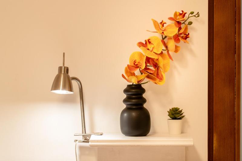 2BR Apartment at Piata Natiunilor Unite: Perfect for City Center Stays - image 6