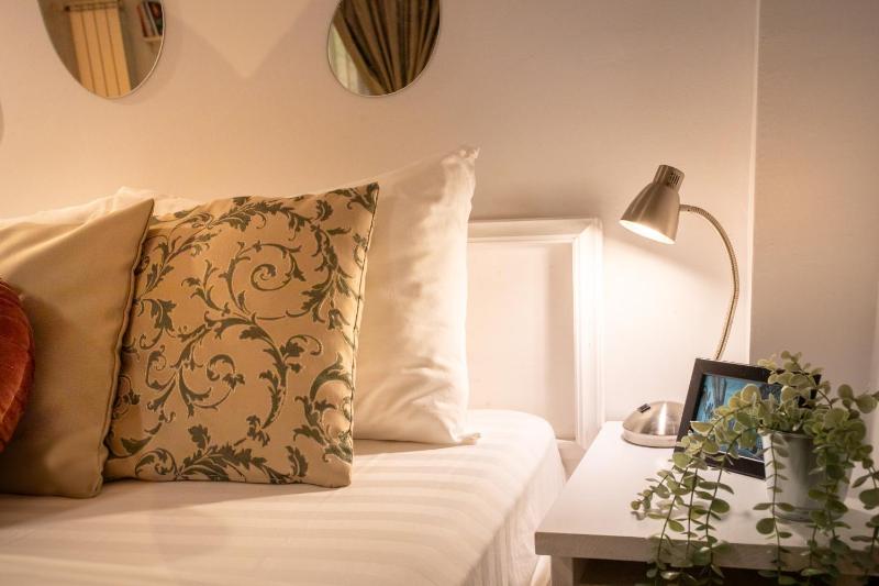 2BR Apartment at Piata Natiunilor Unite: Perfect for City Center Stays - image 16