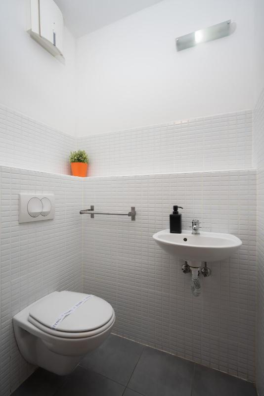 Central Passage Apartments by Vagabond Downtown - image 5
