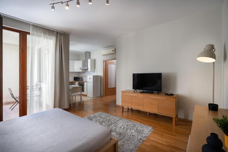 Central Passage Apartments by Vagabond Downtown - image 4