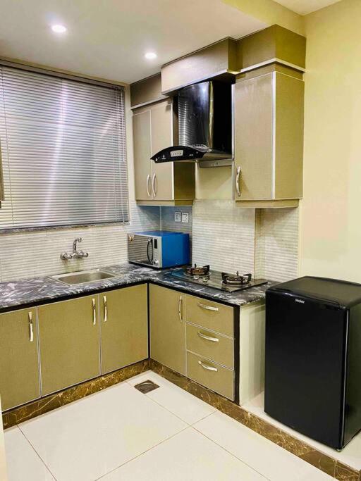 Bahria Town Lahore - NEXT INN Luxury Apartment to Admire your stay 102 - image 10