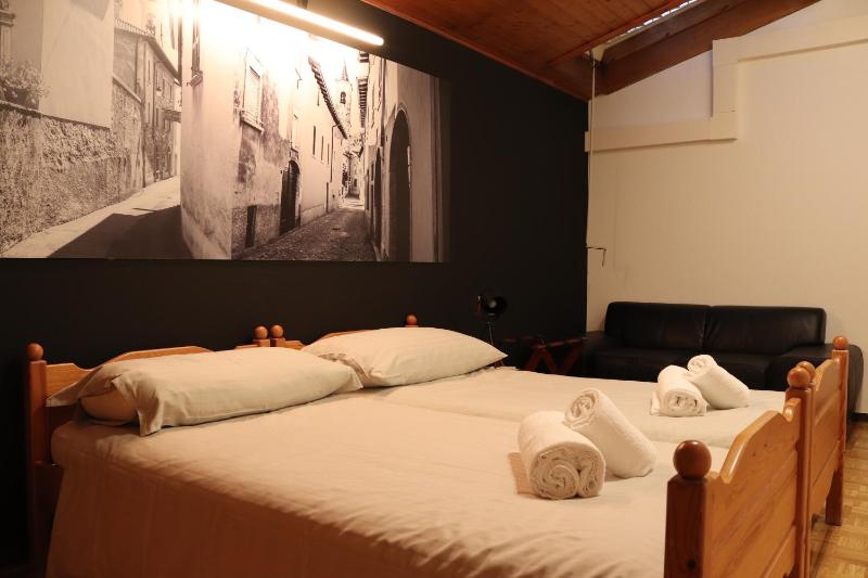 Double or Twin Room image 2