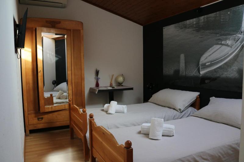 Double or Twin Room image 2