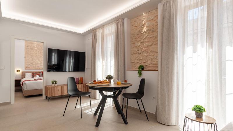 Myflats Luxury Cathedral - image 5
