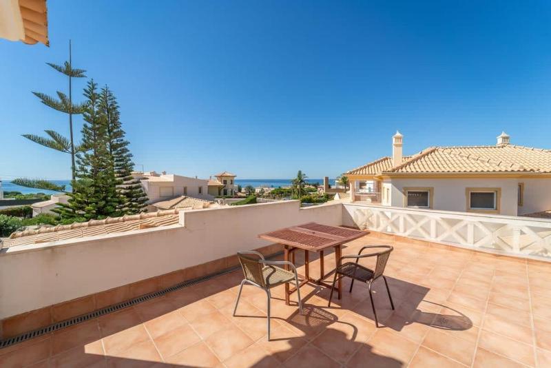 Villa Gale Grande - bright airy property with a private pool - image 13