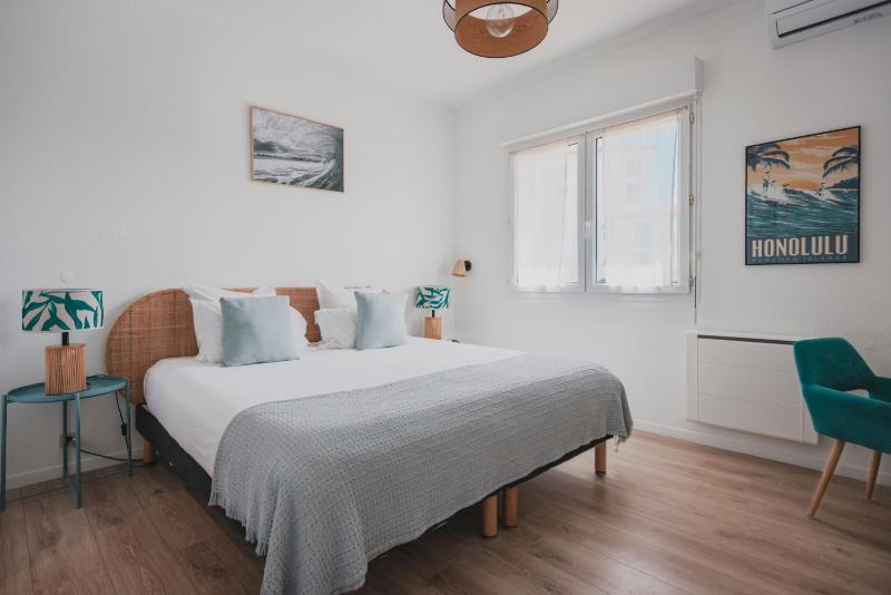 Classic Double Room image 3