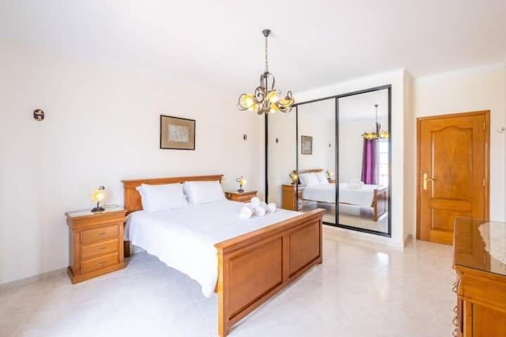 Casa Bella Vista - Fantastic spacious villa with beautiful views views of the Algarvian mountains Monchique - image 6