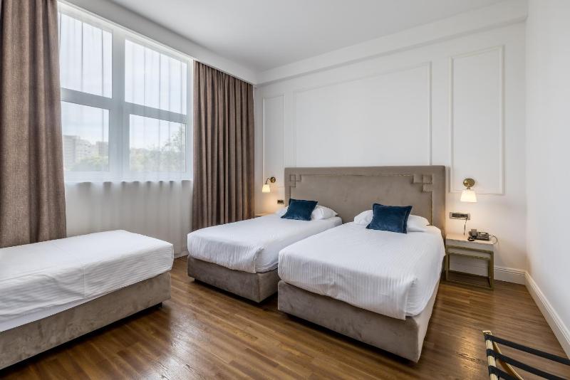 Triple Room image 1