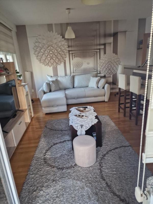 Apartment with Terrace image 4