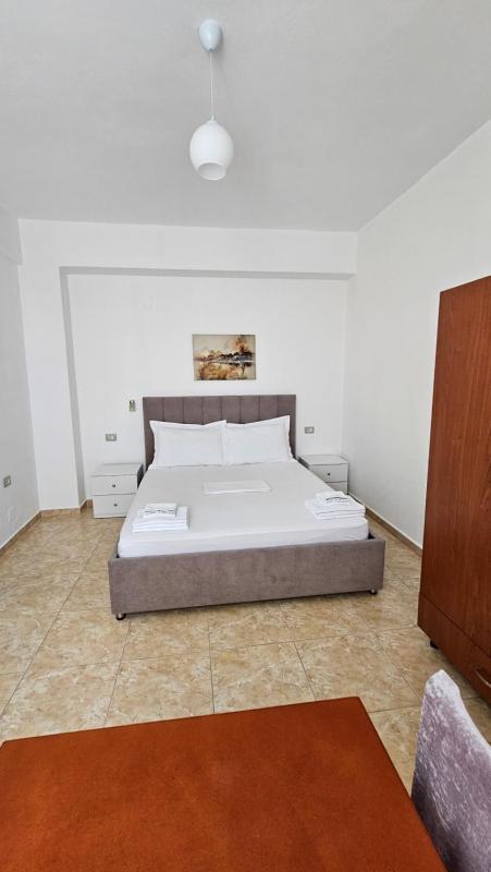 Double Room with Balcony image 1