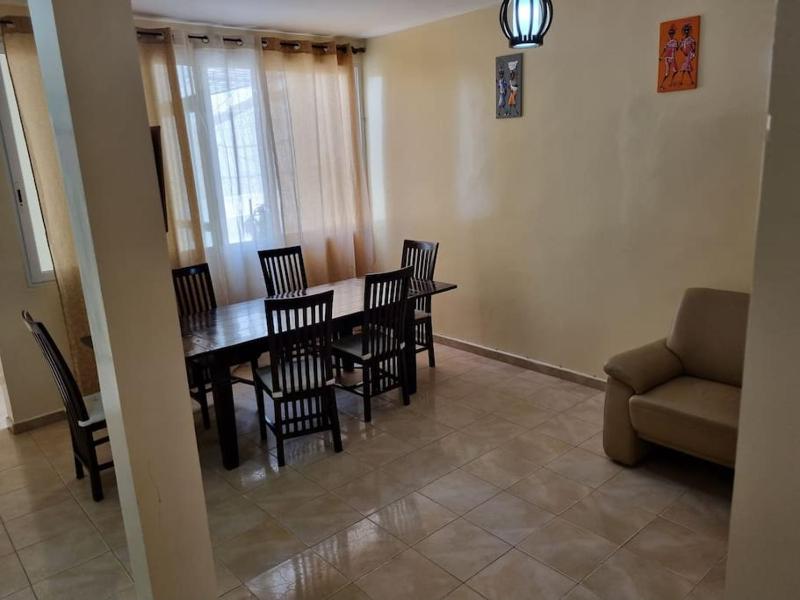Appartement a proximite de la plage20 a yoff - image 3