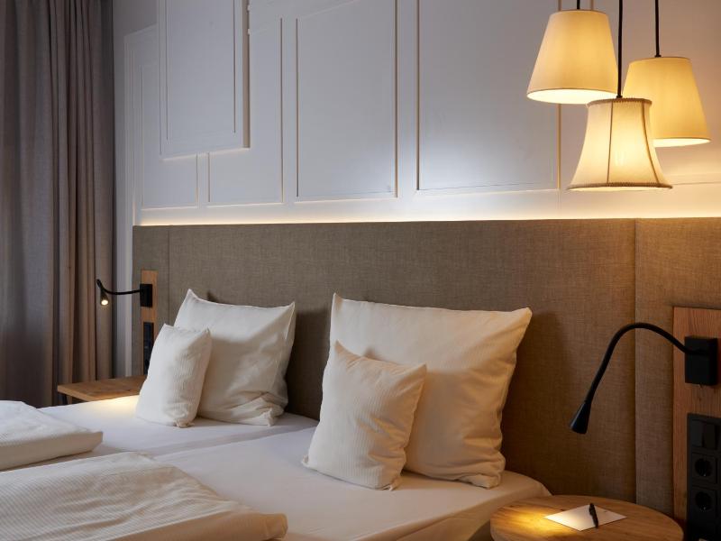 Standard Double Room image 1