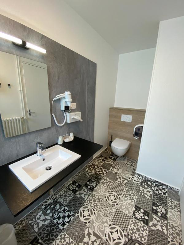Comfort Triple Room image 3