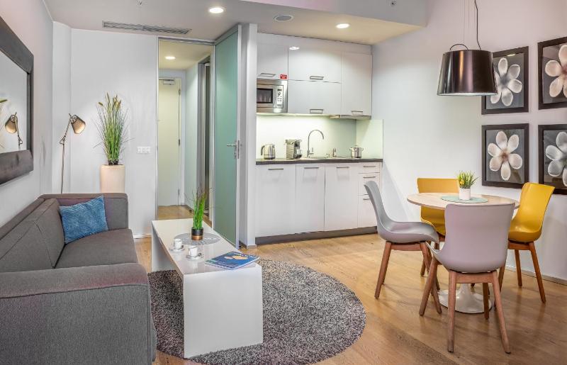 VN3 Terraces Suites by Adrez - image 14
