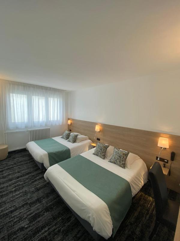 Comfort Quadruple Room image 3