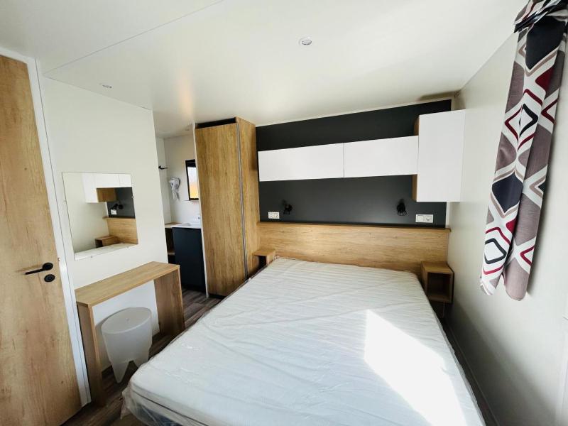 Mobile Home image 3