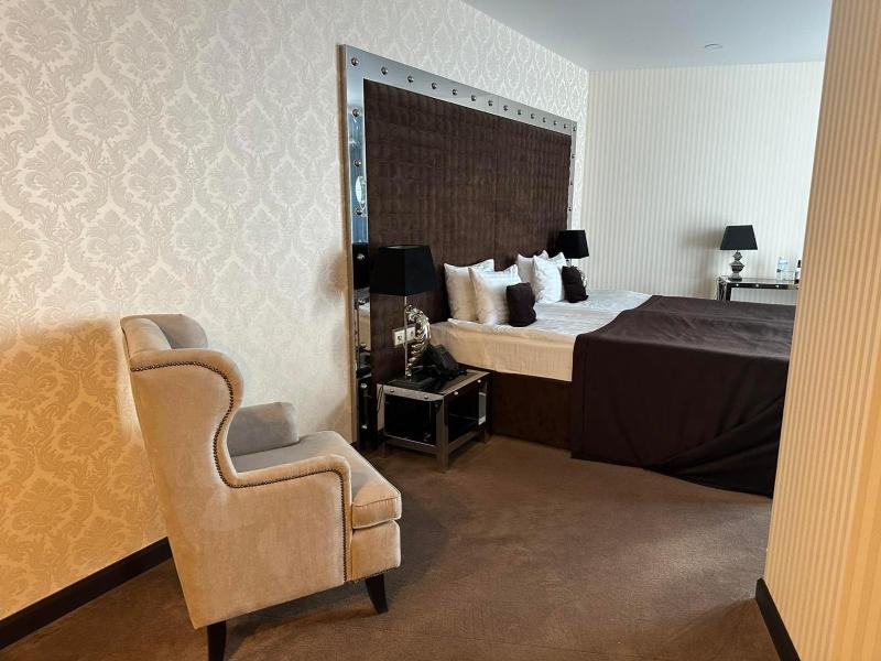 Superior Double or Twin Room image 3