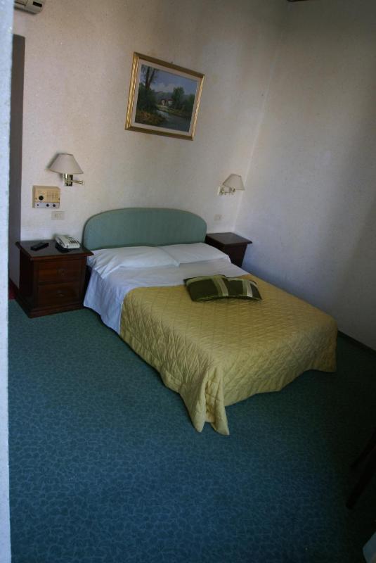 Triple Room image 4