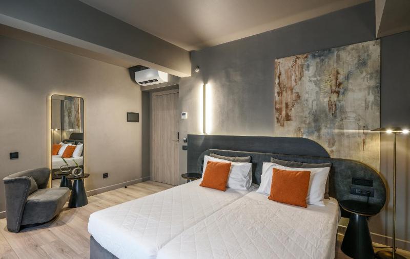 Twin Room image 3