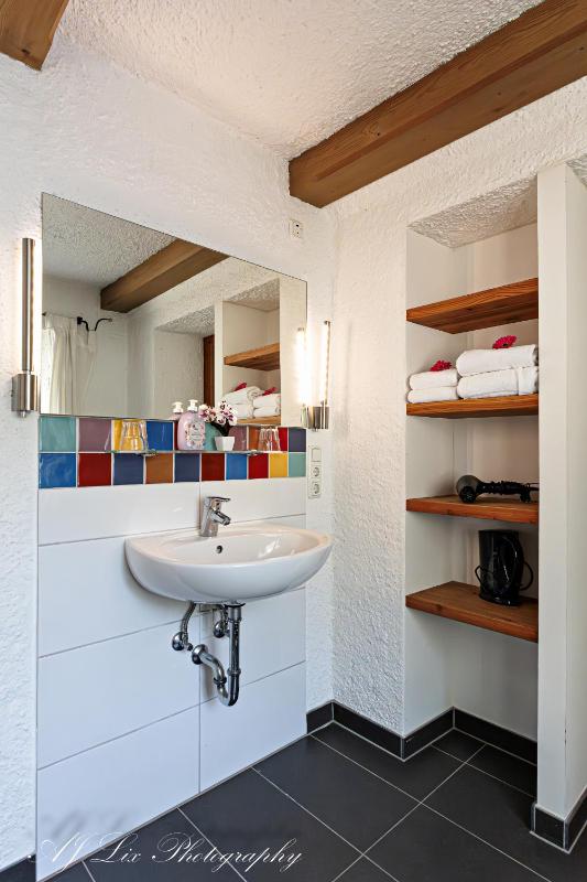 Double Room with Shower image 3
