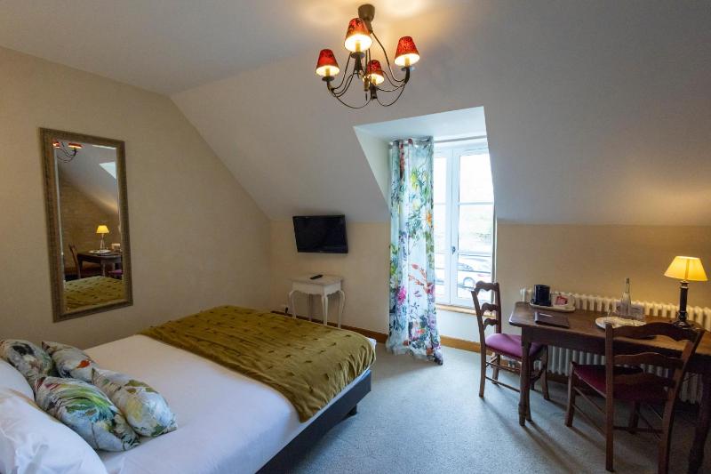 Standard Double Room image 1