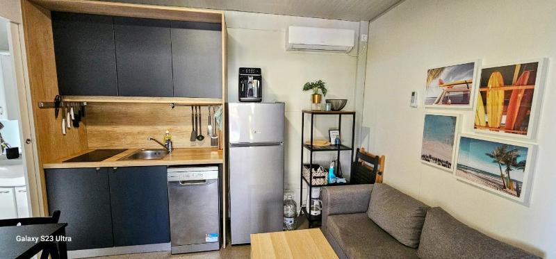 SAK Mobile Home Privlaka - Two Bedroom Mobile Home with Terrace and Sea View - image 7
