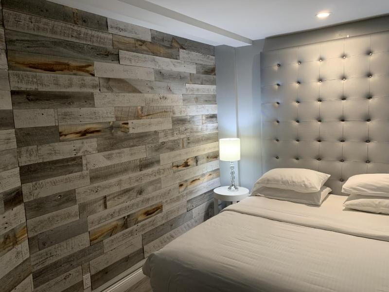 Superior King Room image 1