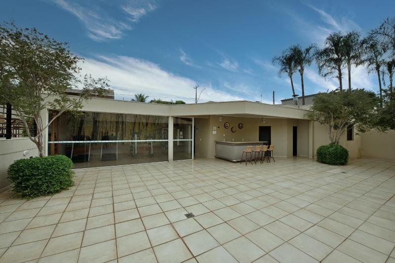 Garden Hotel - image 18