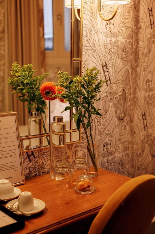 Two Double Adjoining Rooms image 4