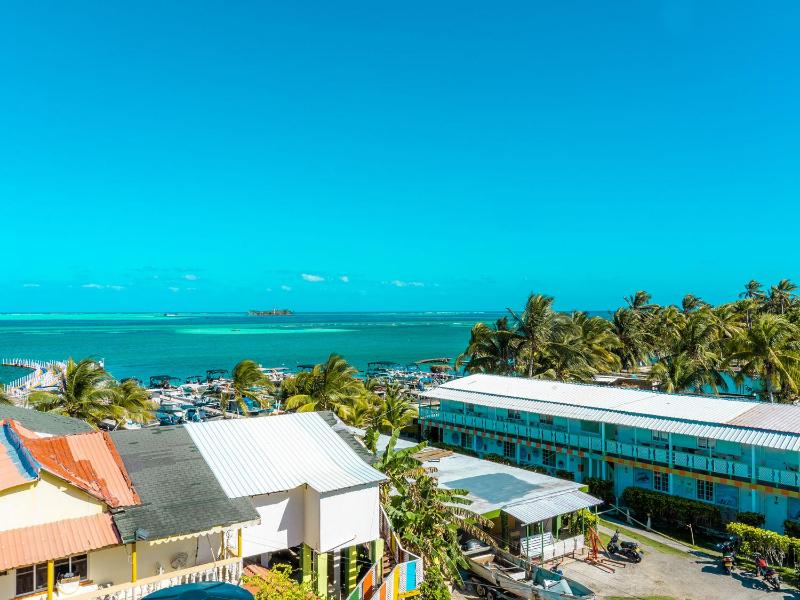 Hotel Caribbean Coral - image 32