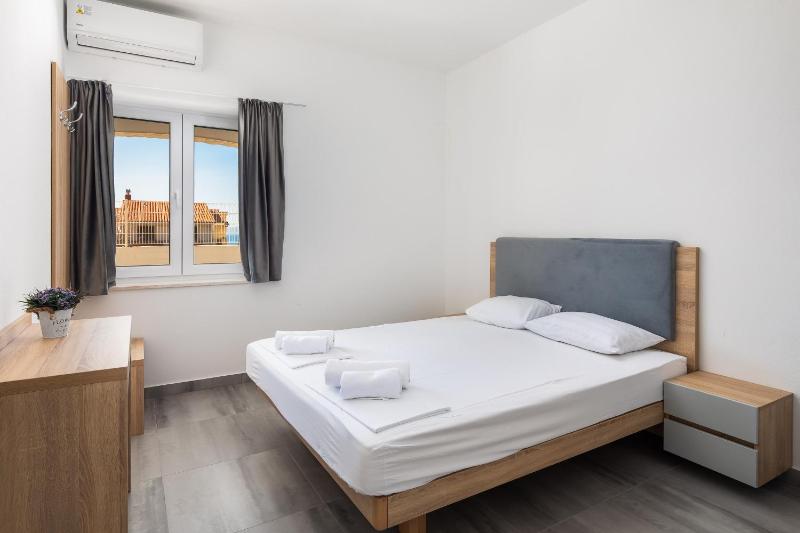Morena Apartments - image 20