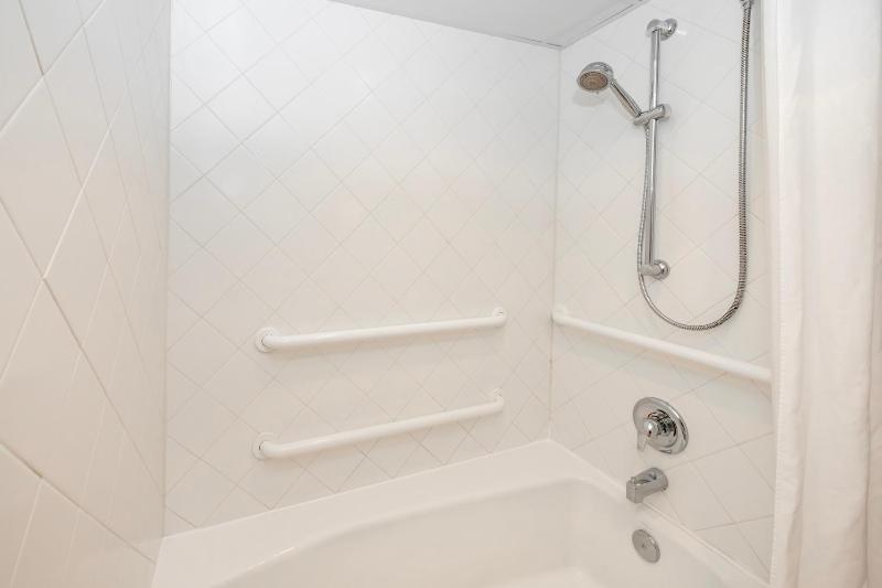 King Room with Pool View - ADA- First Floor image 1