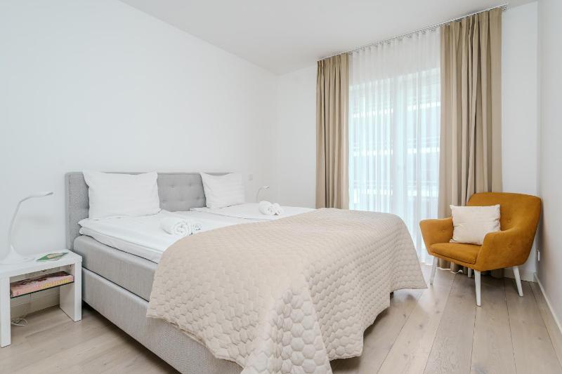 One-Bedroom Apartment image 1