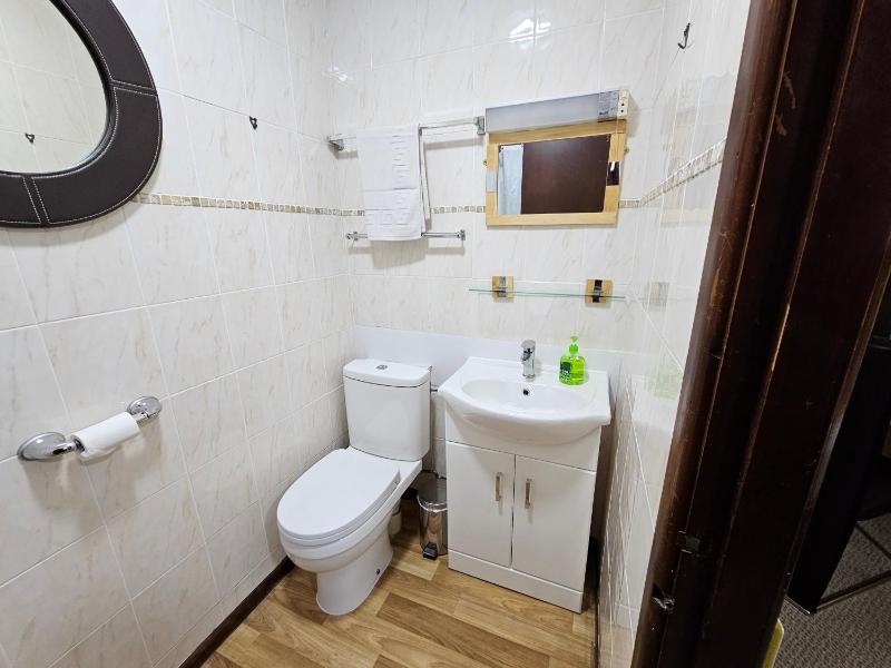 Standard Family Room image 2