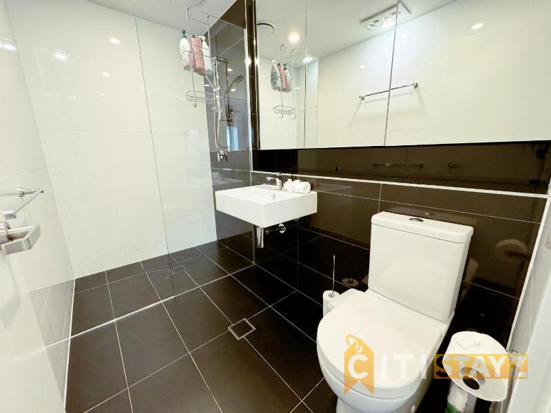 Wonder in Woden - 2 bd 2bth Apt - image 4