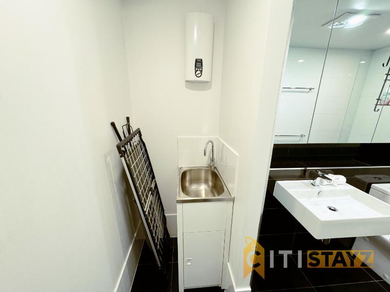 Wonder in Woden - 2 bd 2bth Apt - image 14