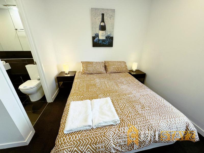 Wonder in Woden - 2 bd 2bth Apt - image 6