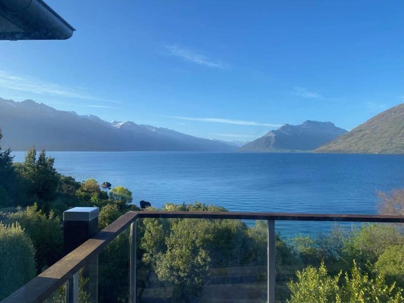 Private Retreat - Stunning Lake & Mountain Views - image 19