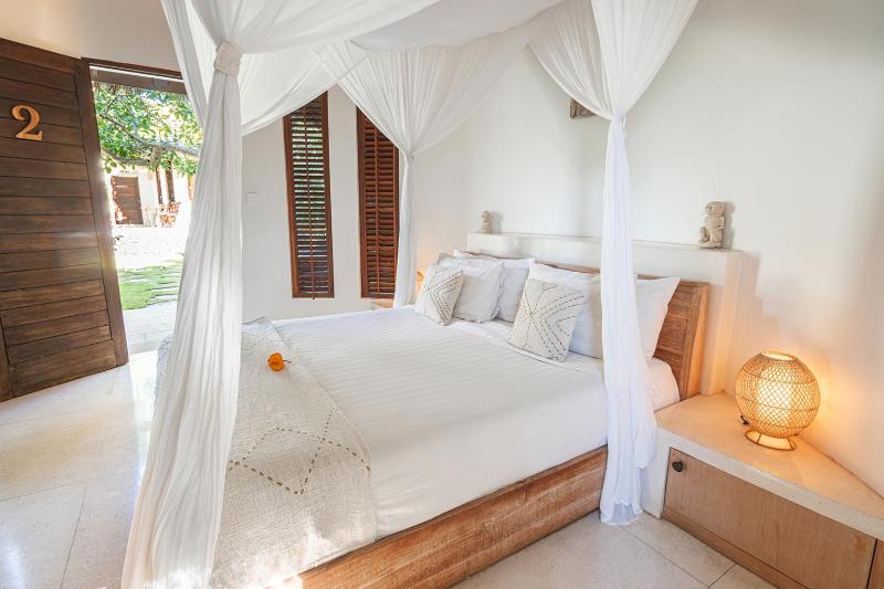 Oasis Bungalows - image 8