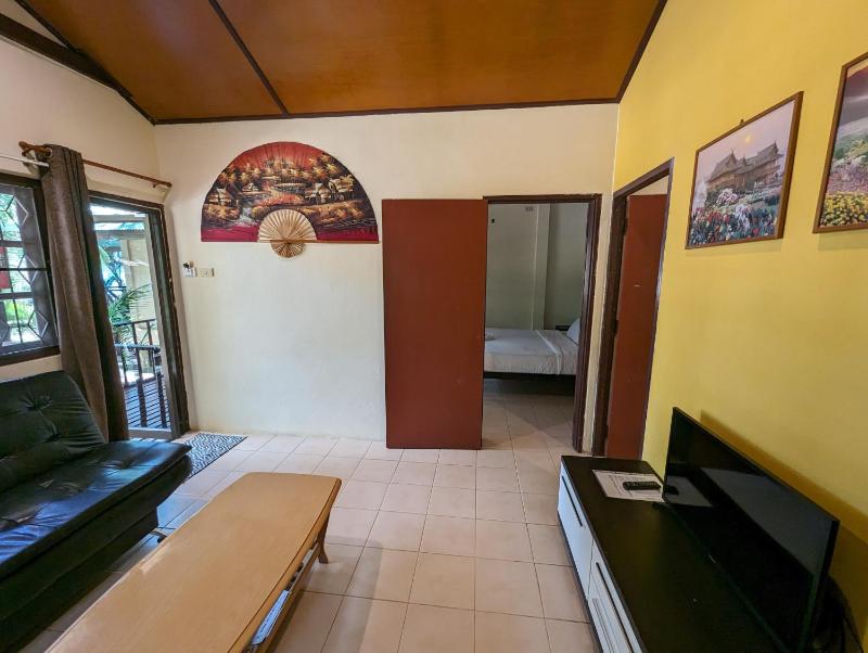 Moonhut Bungalows - image 34