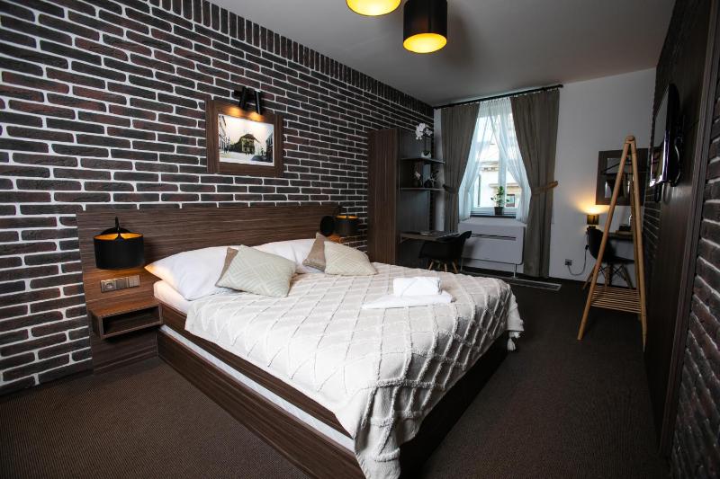 Deluxe Double Room image 4