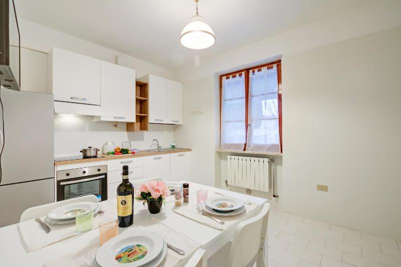 Villa Fiorita Apartments - image 30