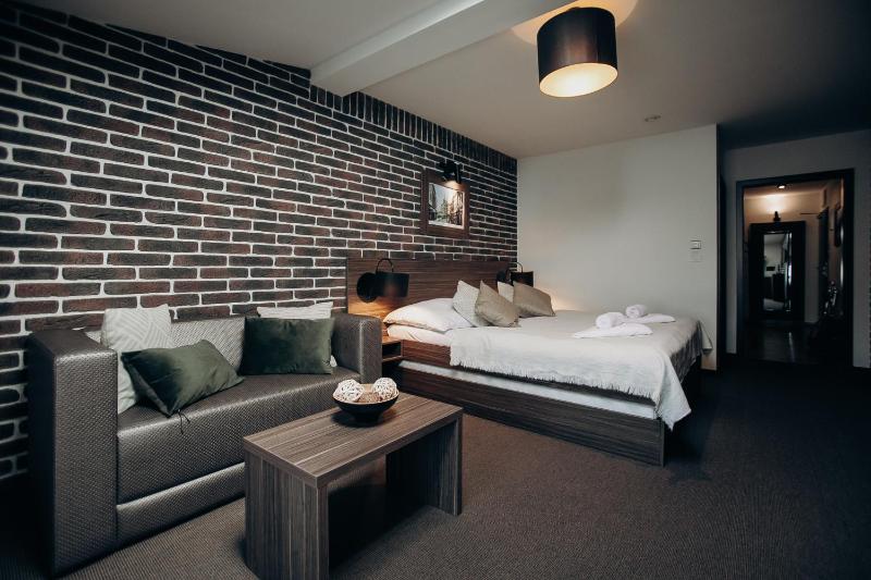 Deluxe Suite image 3