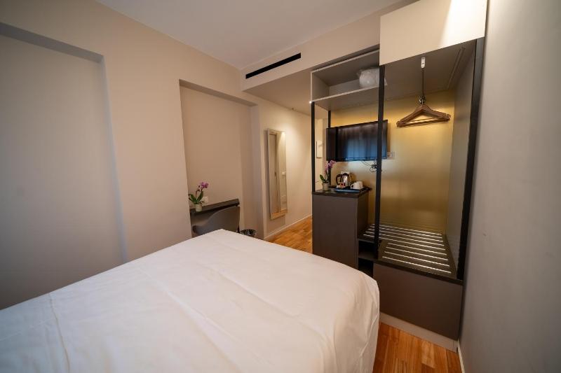 Plaza Hotel Catania - image 19